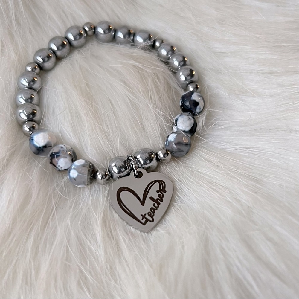 TEACHER CHARM BRACELET [SILVER/FIRE AGATE]